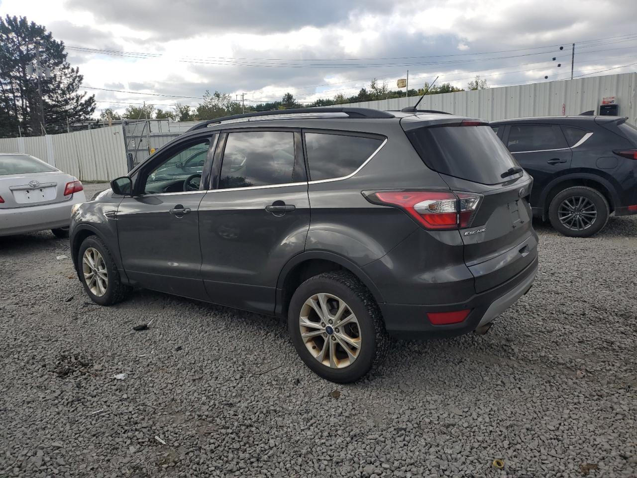 2017 Ford Escape Se - Image 2