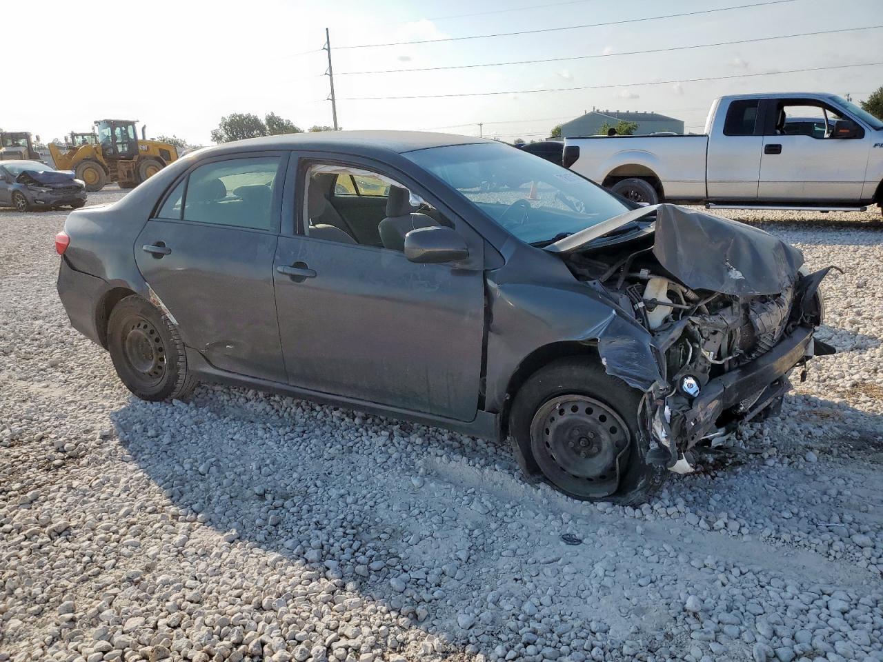 2010 Toyota Corolla Base - Фото 4