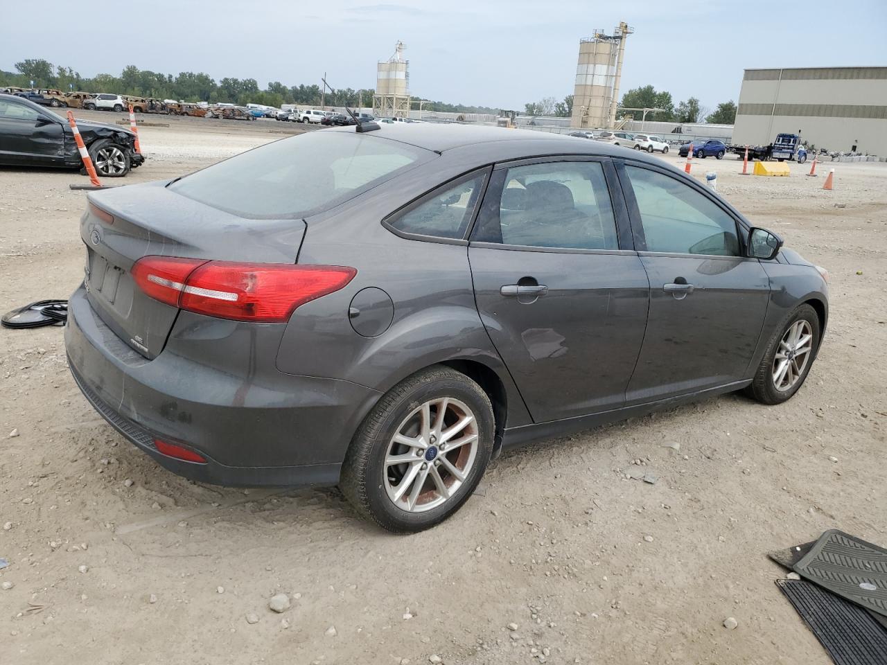 2016 Ford Focus Se - Фото 3