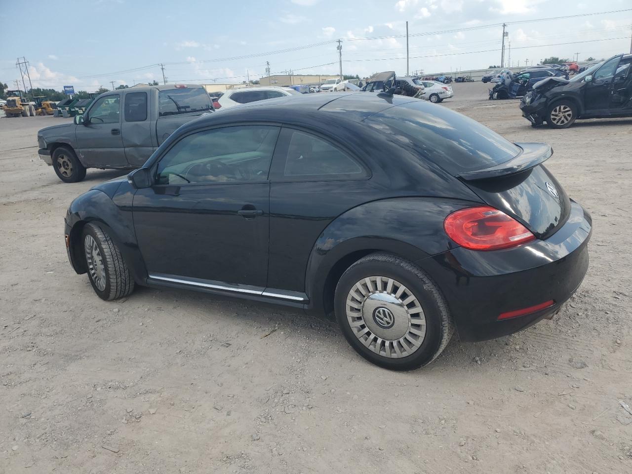 2014 Volkswagen Beetle - Фото 2