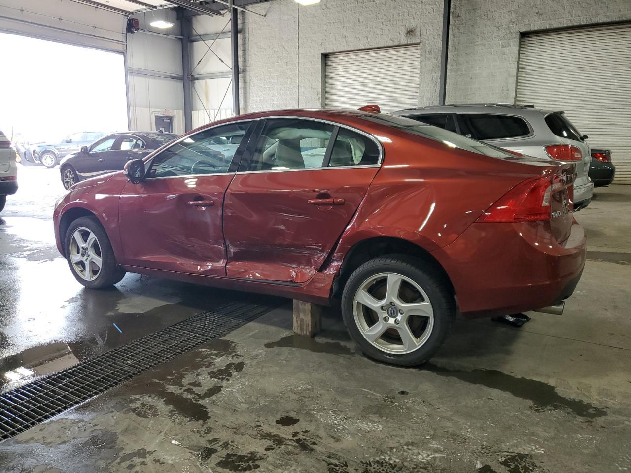 2013 Volvo S60 T5 - Фото 2