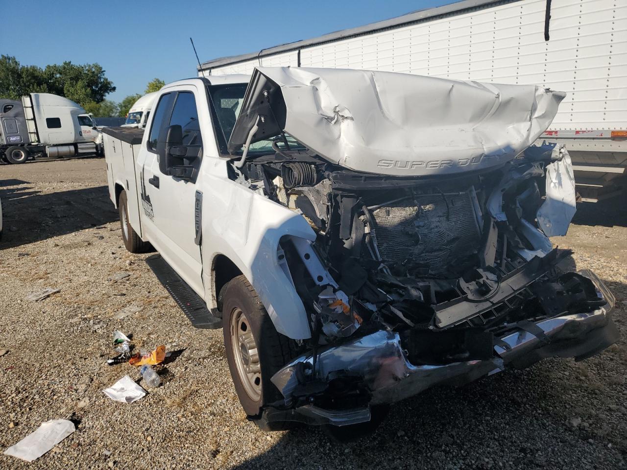 2022 Ford F250 Super Duty - Image 4