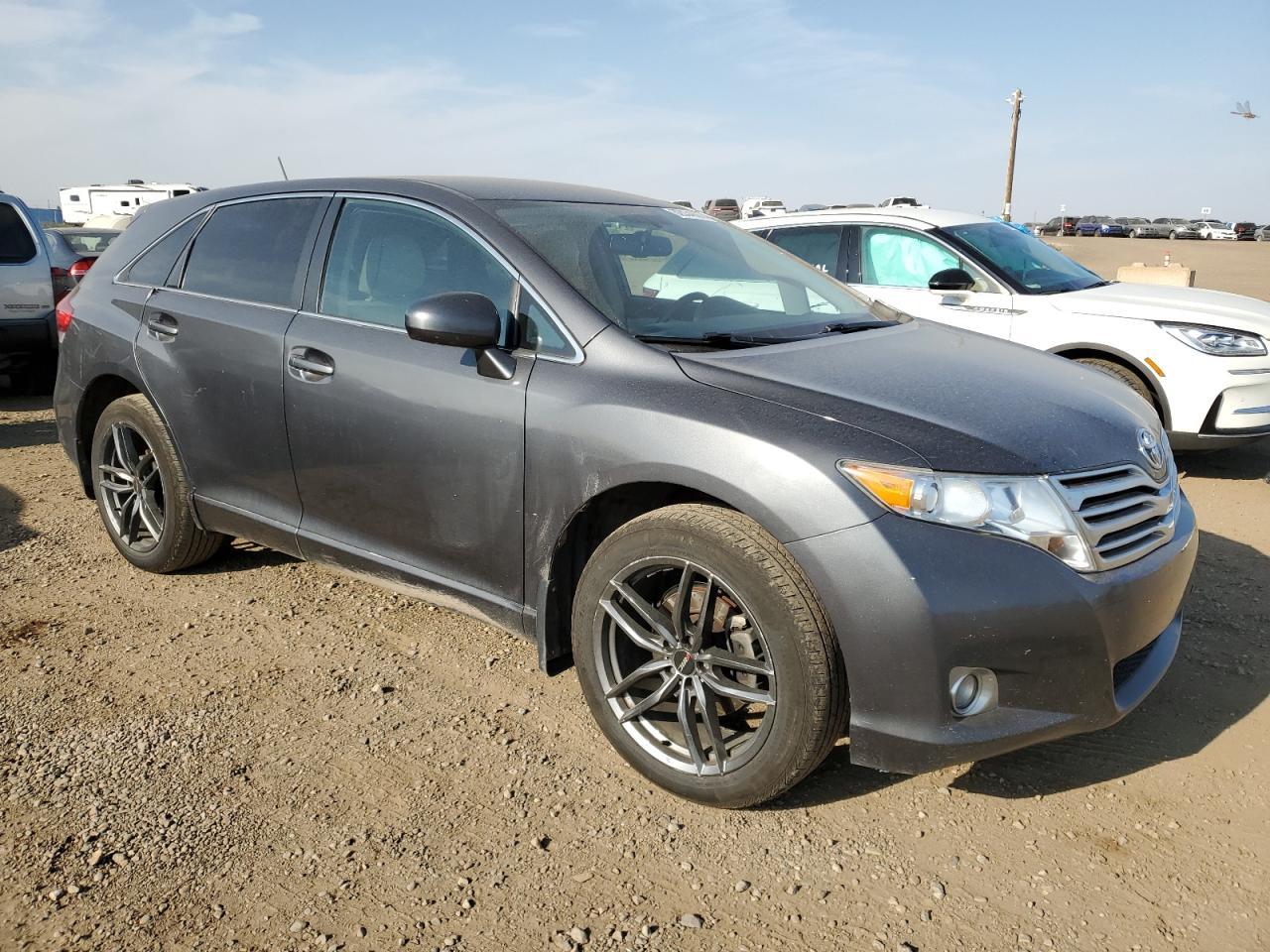 2012 Toyota Venza Le - Image 4