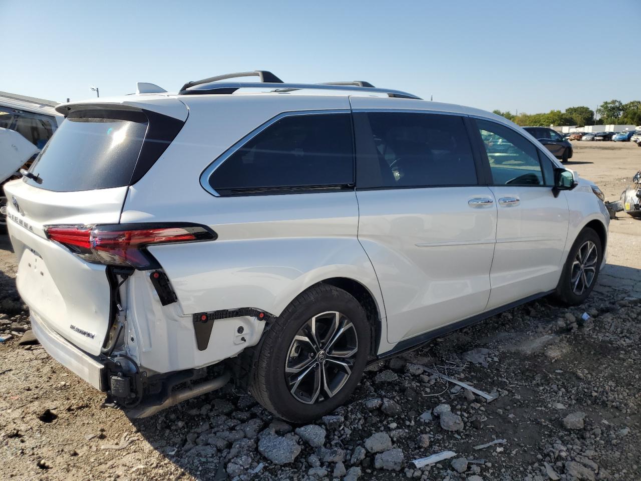 2025 Toyota Sienna Limited - Image 3