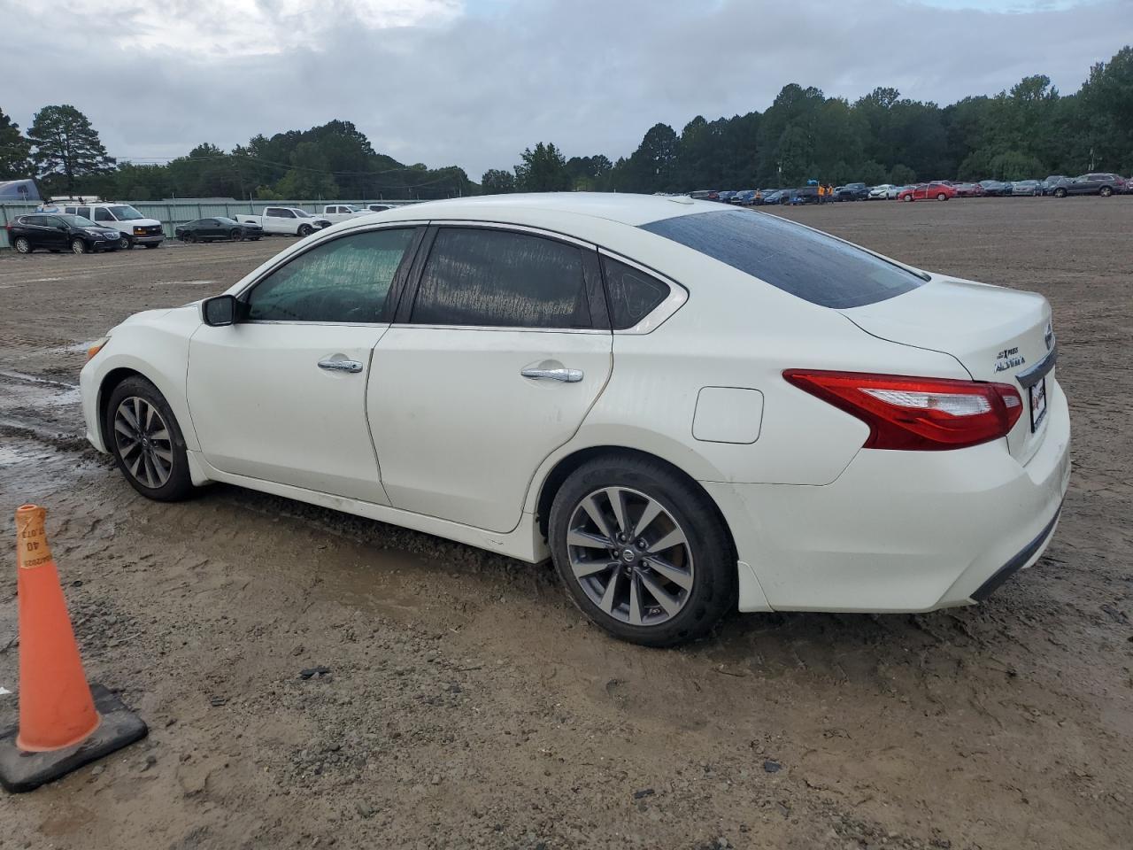 2017 Nissan Altima 2.5 - Фото 2