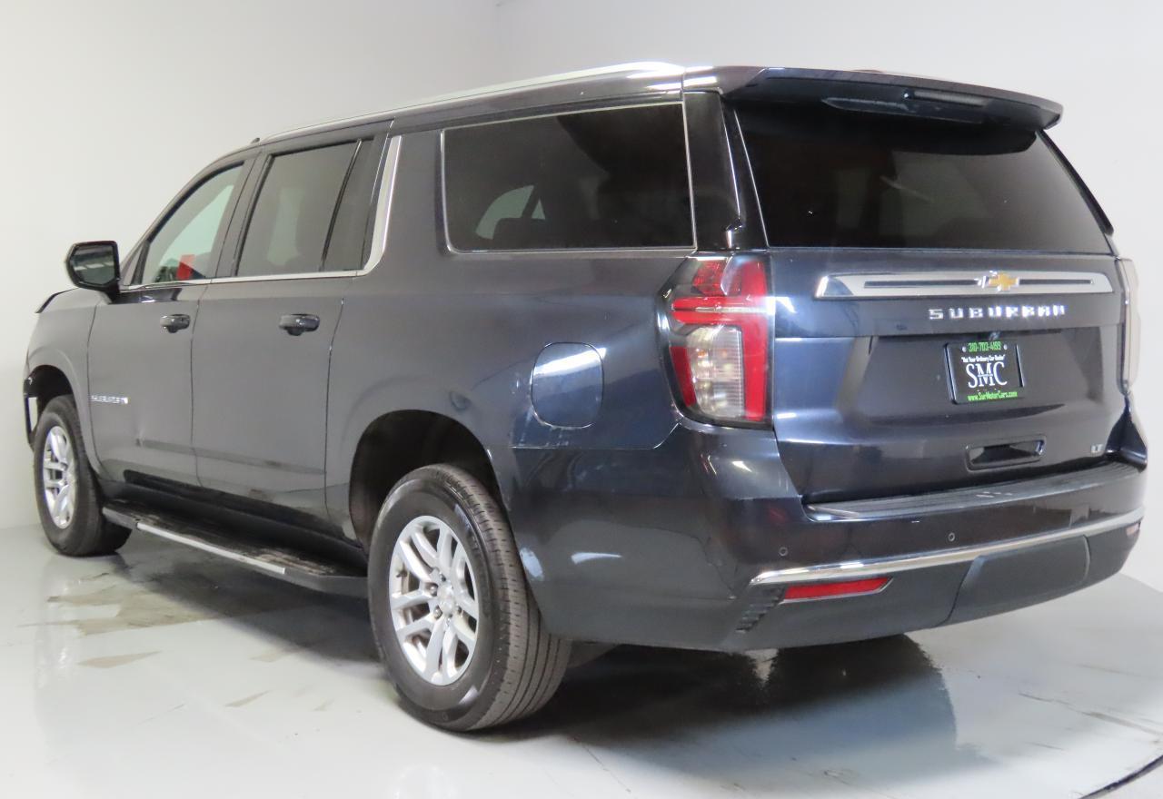 2023 Chevrolet Suburban C1500 Lt - Image 4