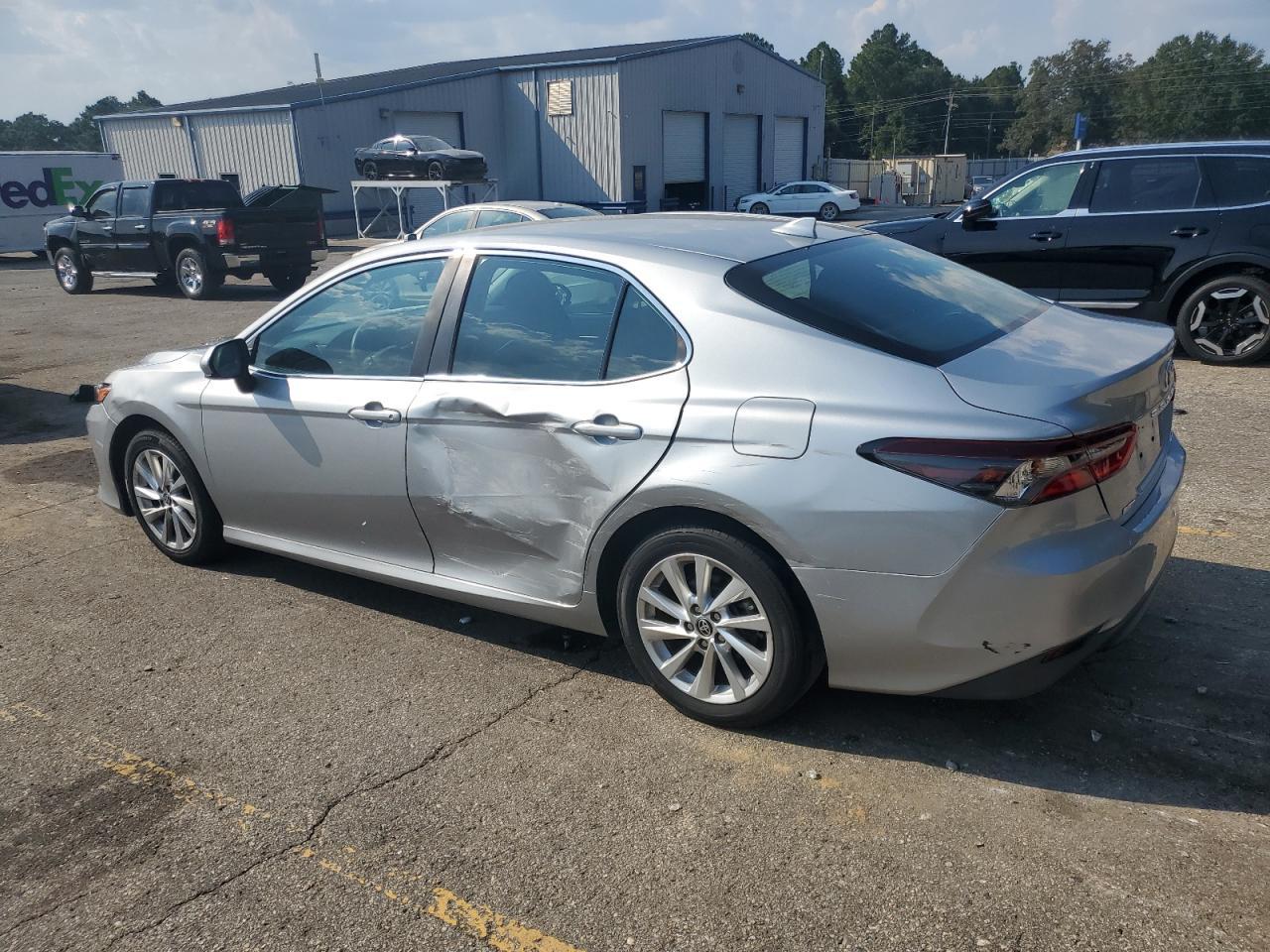 2021 Toyota Camry Le - Image 2