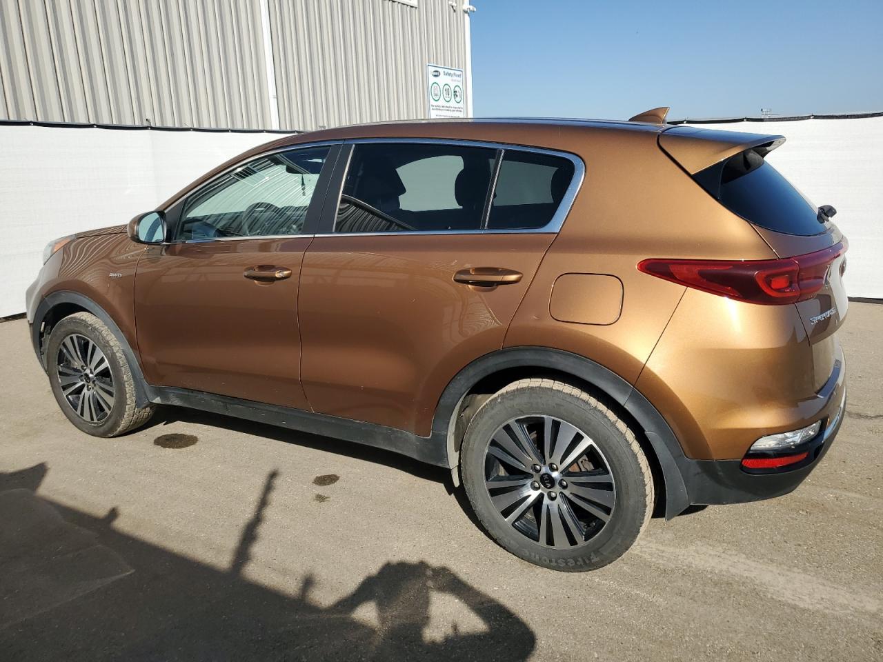 2021 Kia Sportage Lx - Image 2