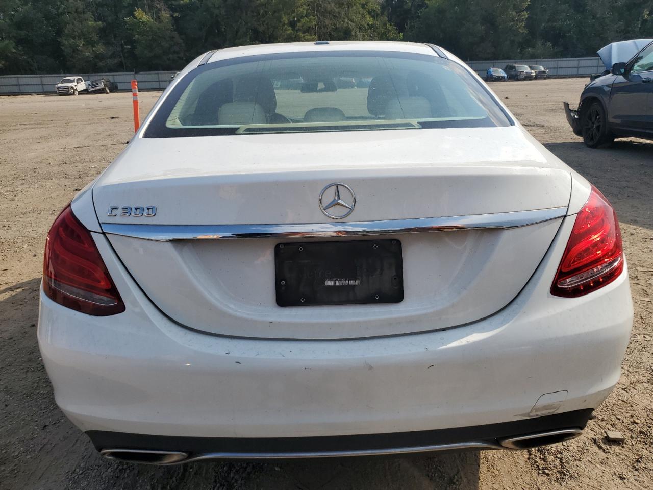 2016 Mercedes-Benz C 300 - Image 6