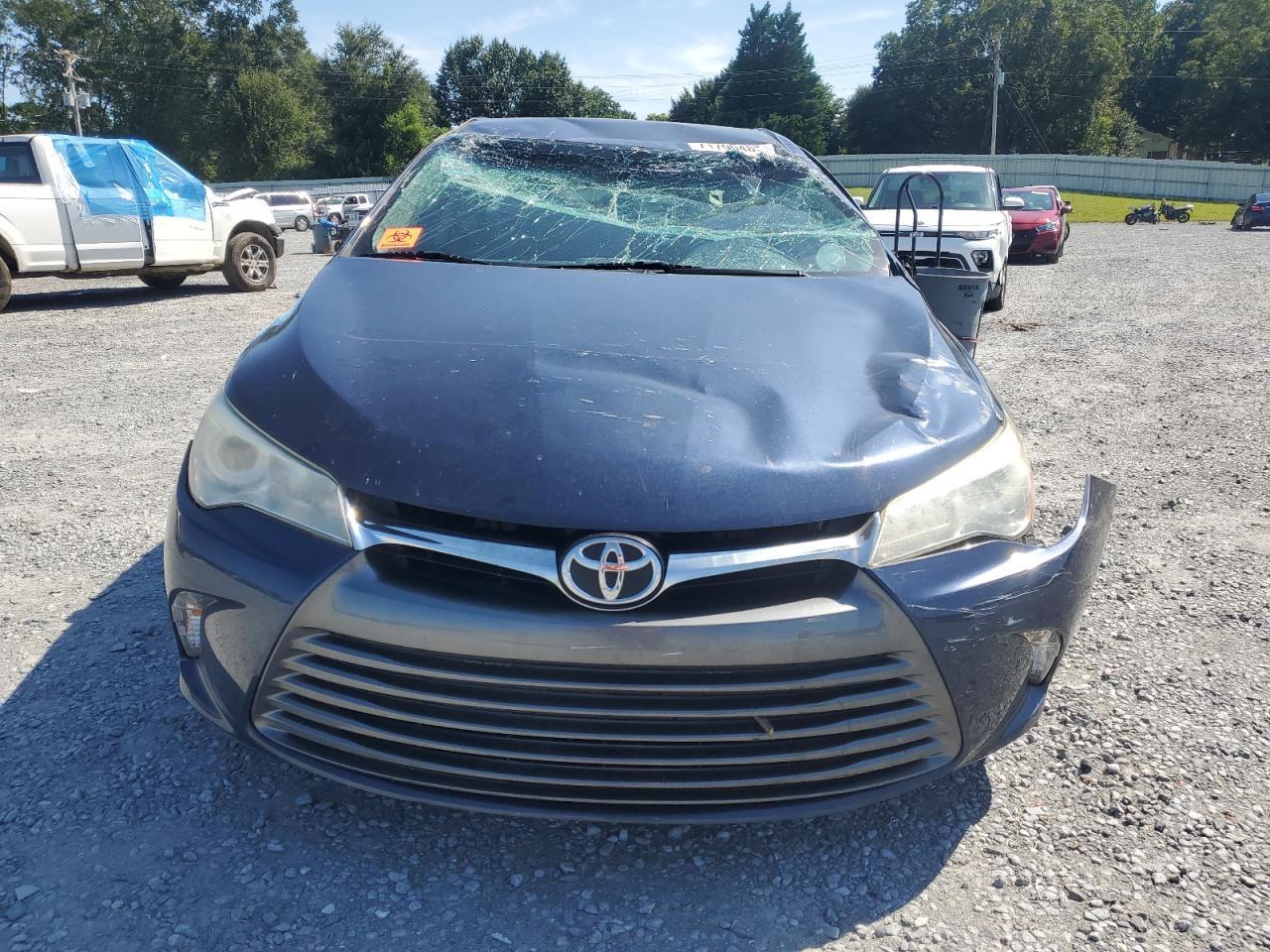 2015 Toyota Camry Le - Image 5
