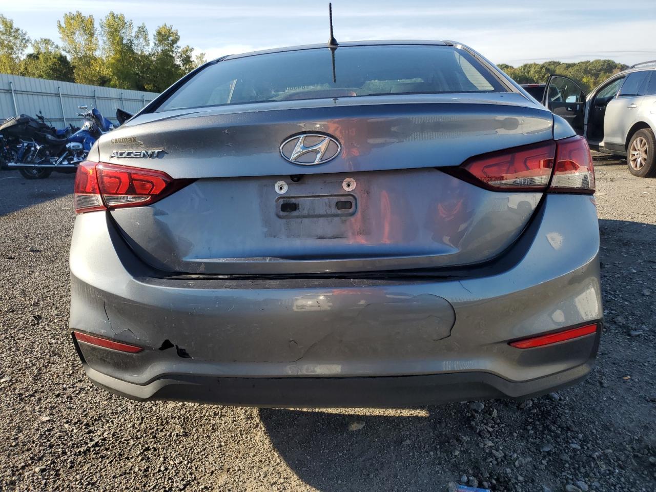 2019 Hyundai Accent Se - Фото 6