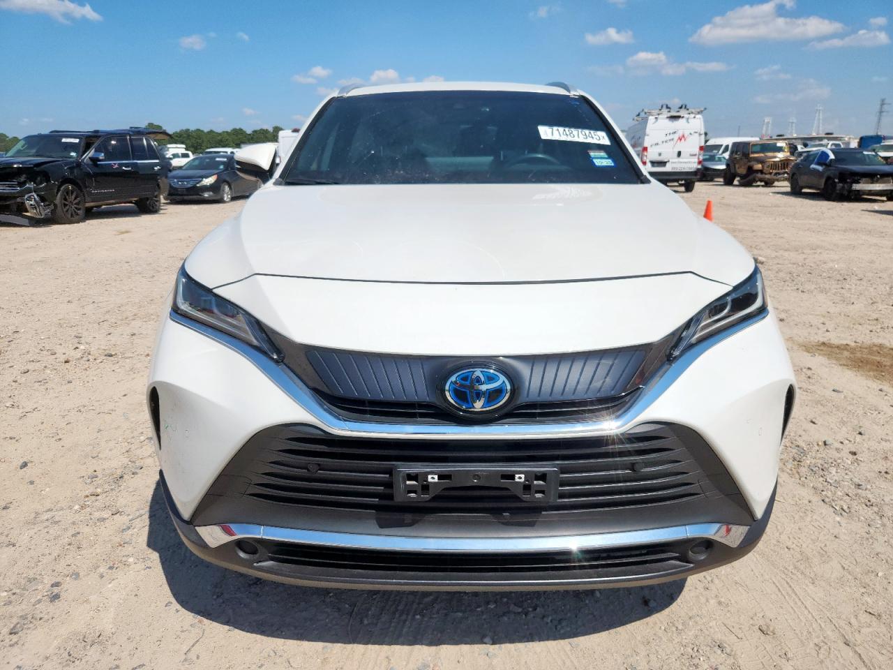 2022 Toyota Venza Le - Фото 5