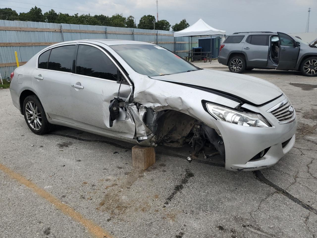 2012 Infiniti G37 - Image 4