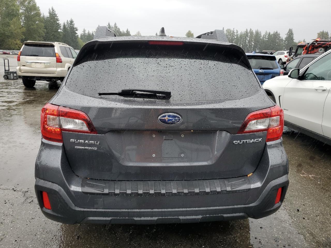 2018 Subaru Outback 2.5I Premium - Image 6