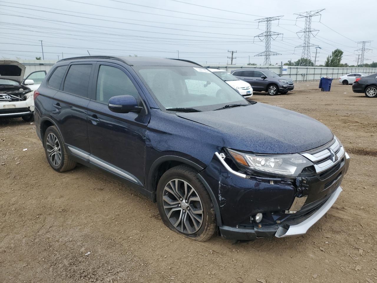 2016 Mitsubishi Outlander Se - Фото 4