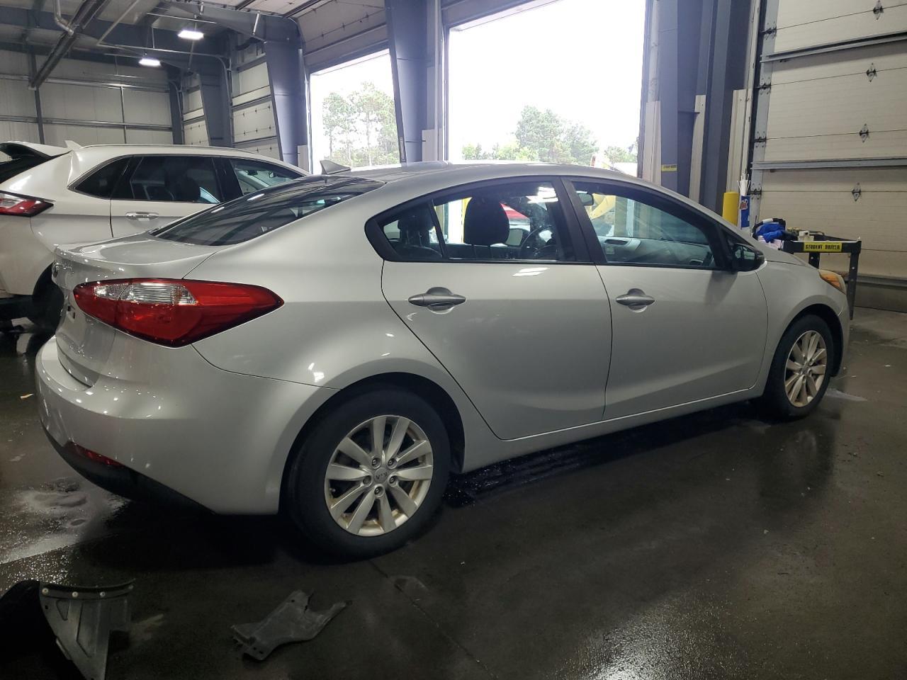 2014 Kia Forte Lx - Image 3
