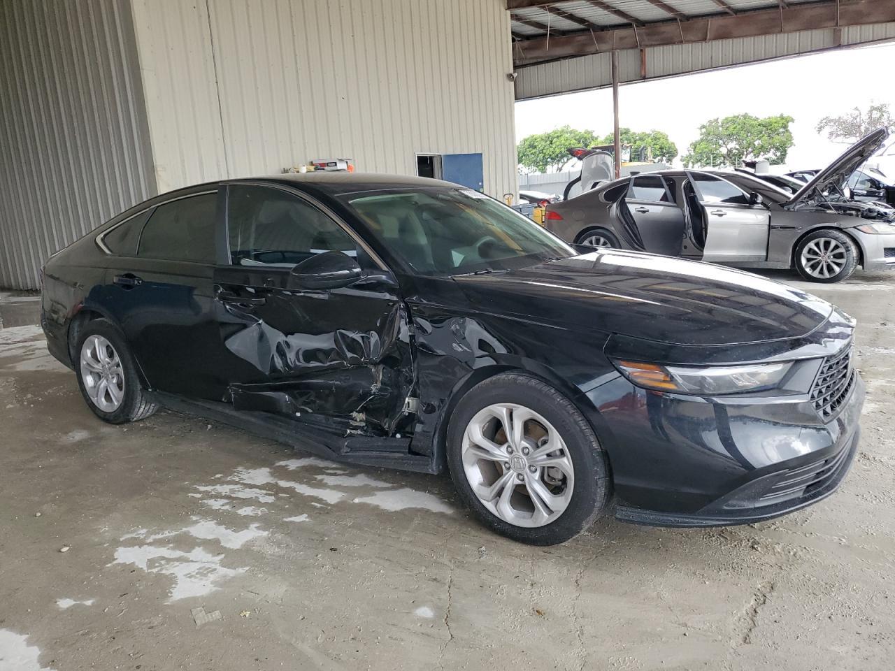 2025 Honda Accord Lx - Фото 4