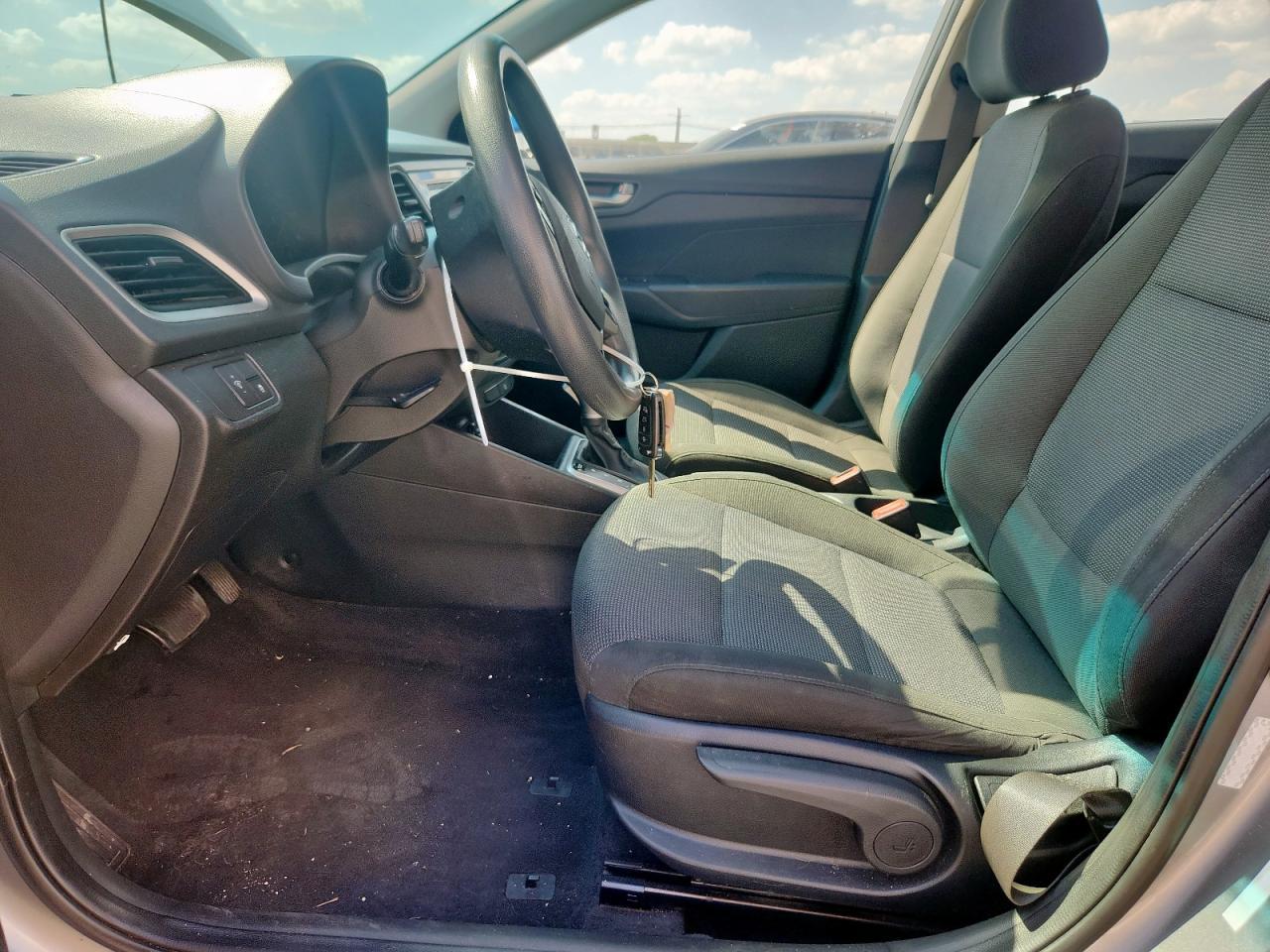 2021 Hyundai Accent Se - Фото 7