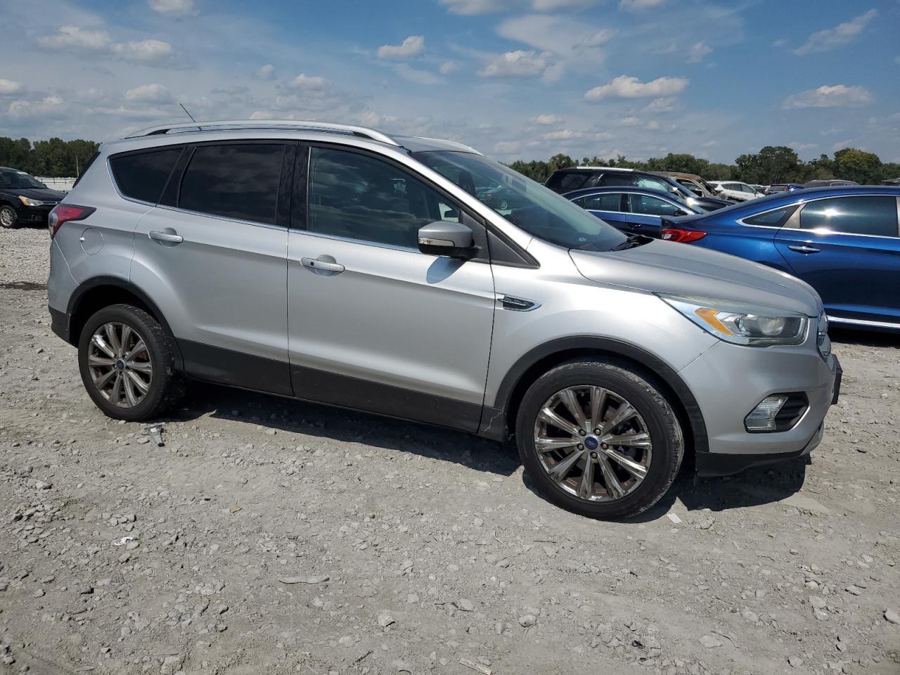 2017 Ford Escape Titanium - Фото 4