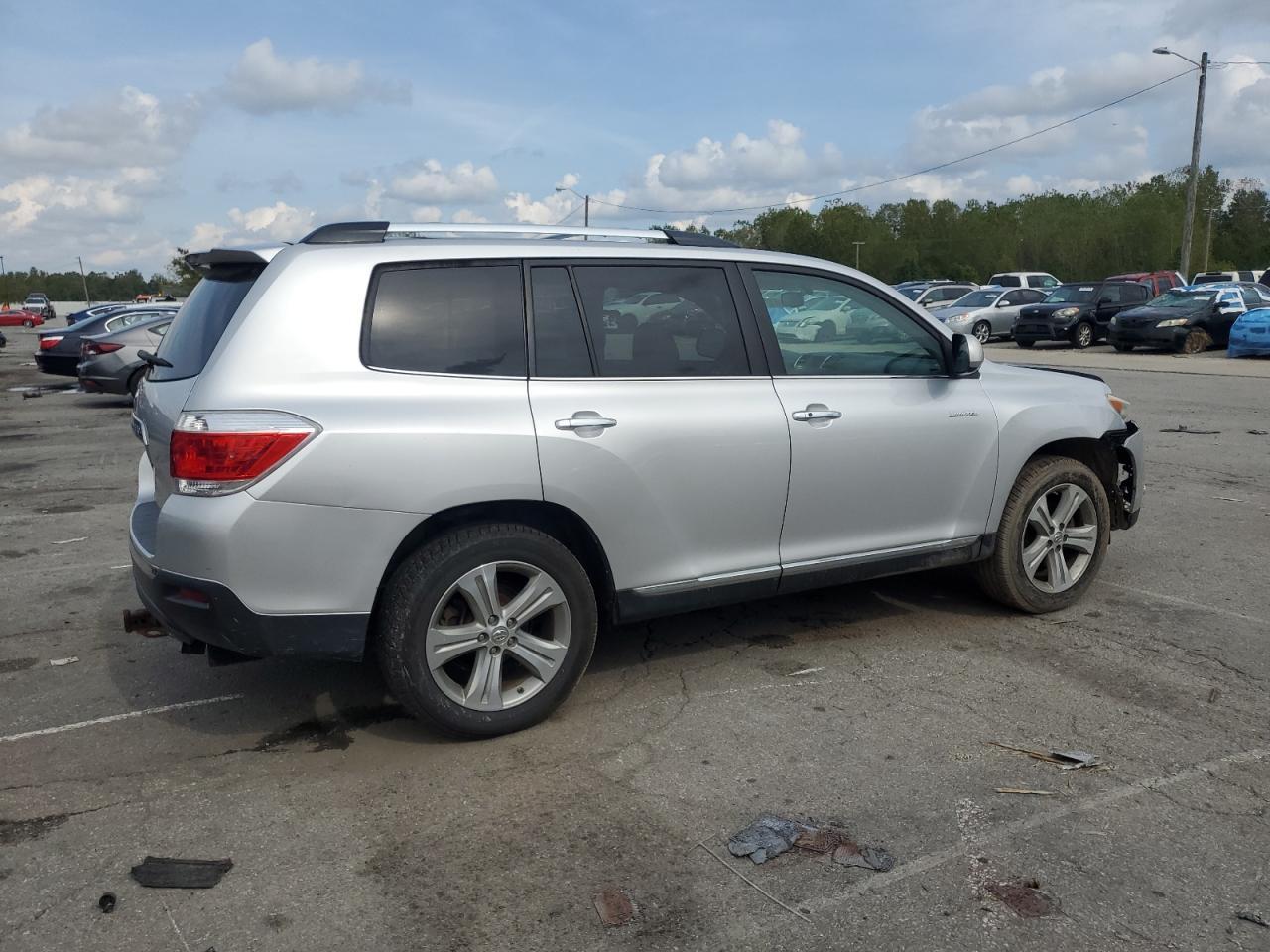 2013 Toyota Highlander Limited - Фото 3