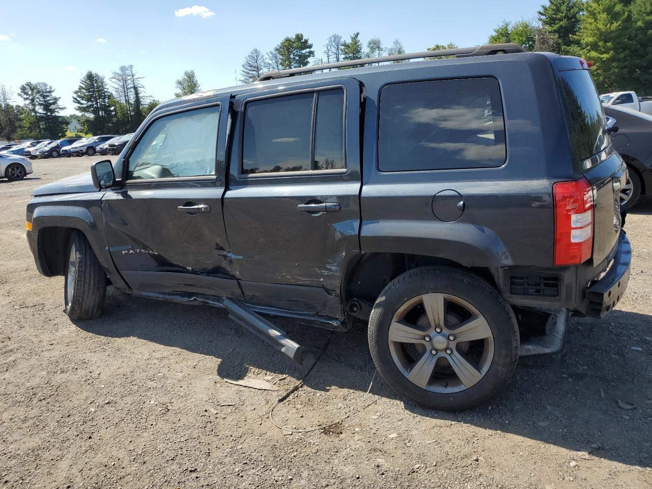 2015 Jeep Patriot Latitude - Фото 2