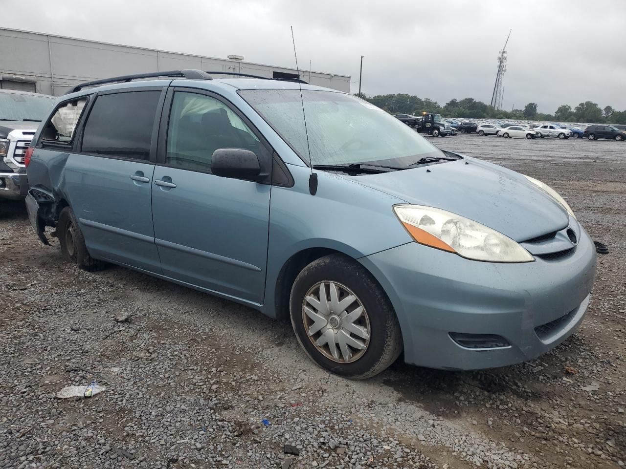 2009 Toyota Sienna Ce - Image 4