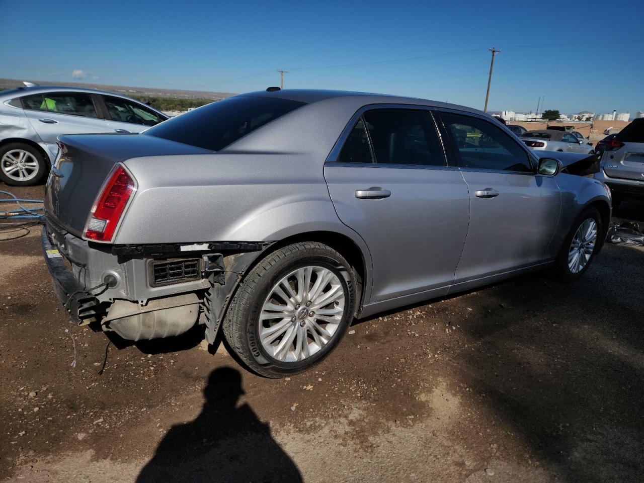 2014 Chrysler 300 - Фото 3