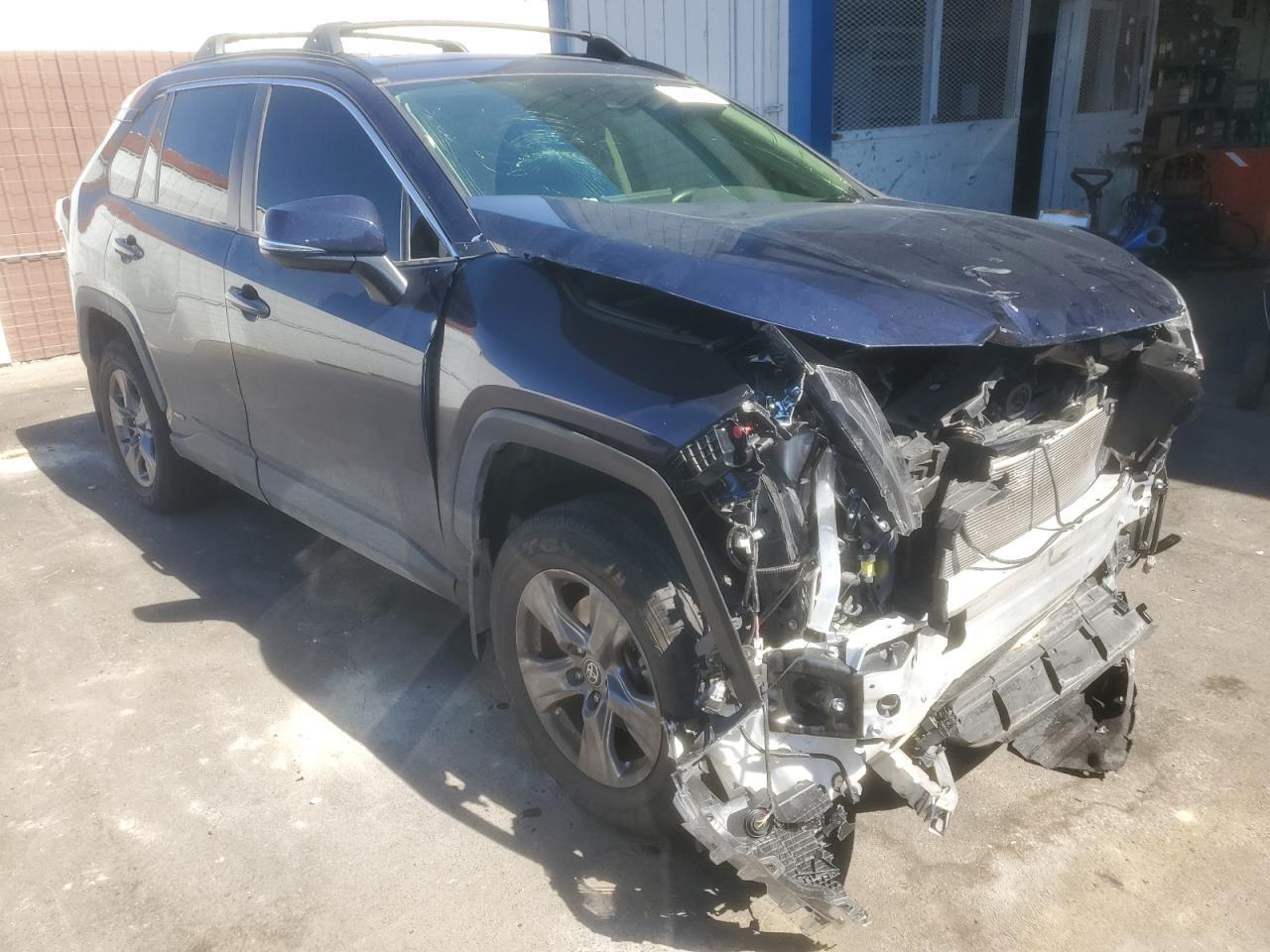 2024 Toyota Rav4 Xle - Фото 4