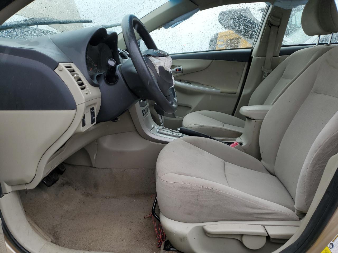2011 Toyota Corolla Base - Фото 7