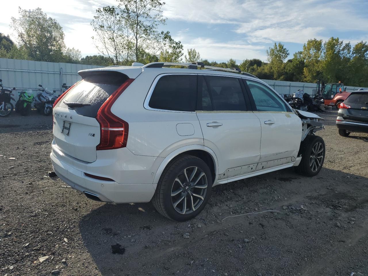 2017 Volvo Xc90 T6 - Фото 3