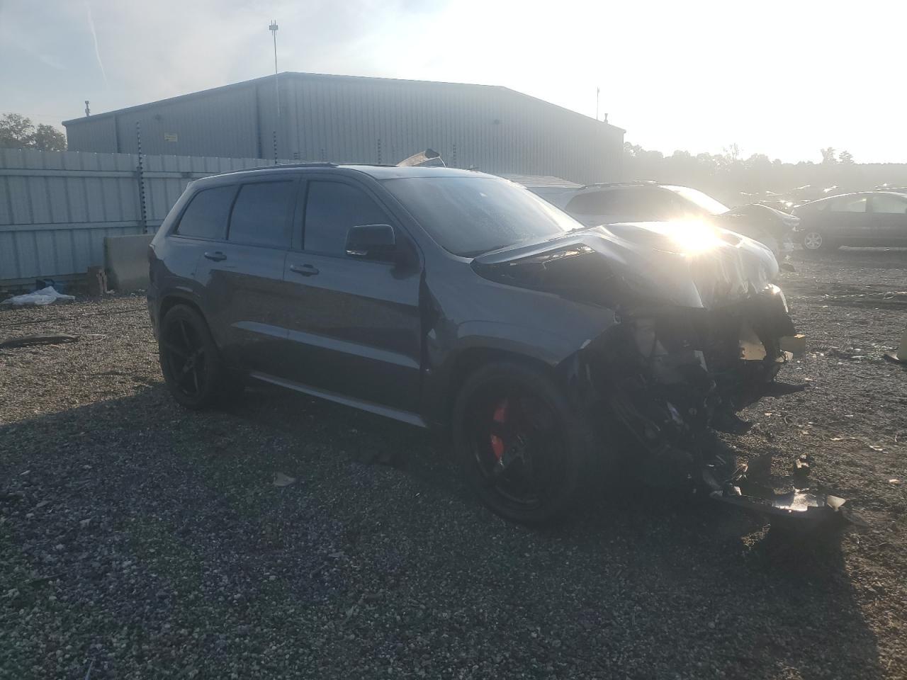 2017 Jeep Grand Cherokee Srt-8 - Image 4