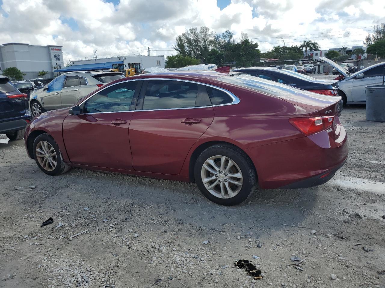 2018 Chevrolet Malibu Lt - Image 2