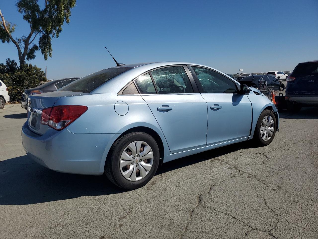 2012 Chevrolet Cruze Ls - Image 3