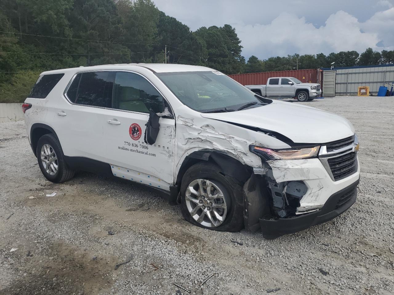 2023 Chevrolet Traverse Ls - Фото 4