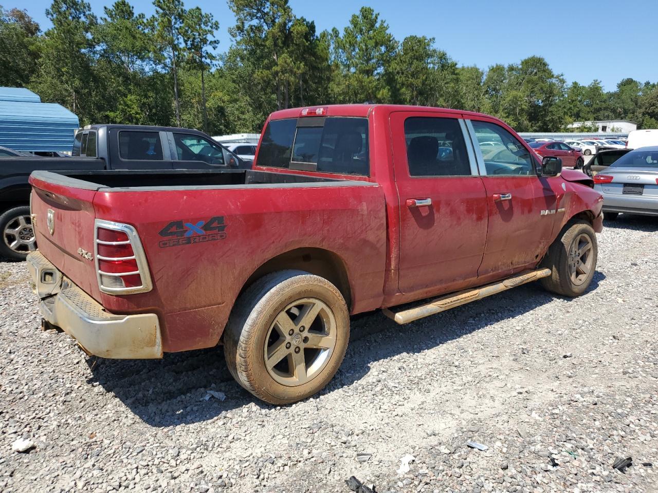 2010 Dodge Ram 1500 - Фото 3
