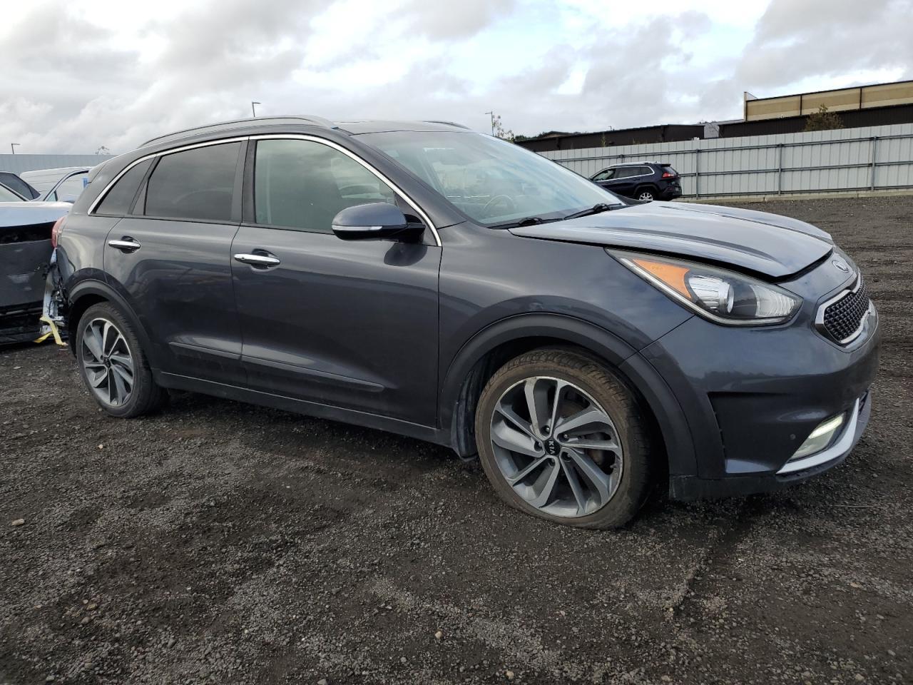 2018 Kia Niro Touring - Image 4