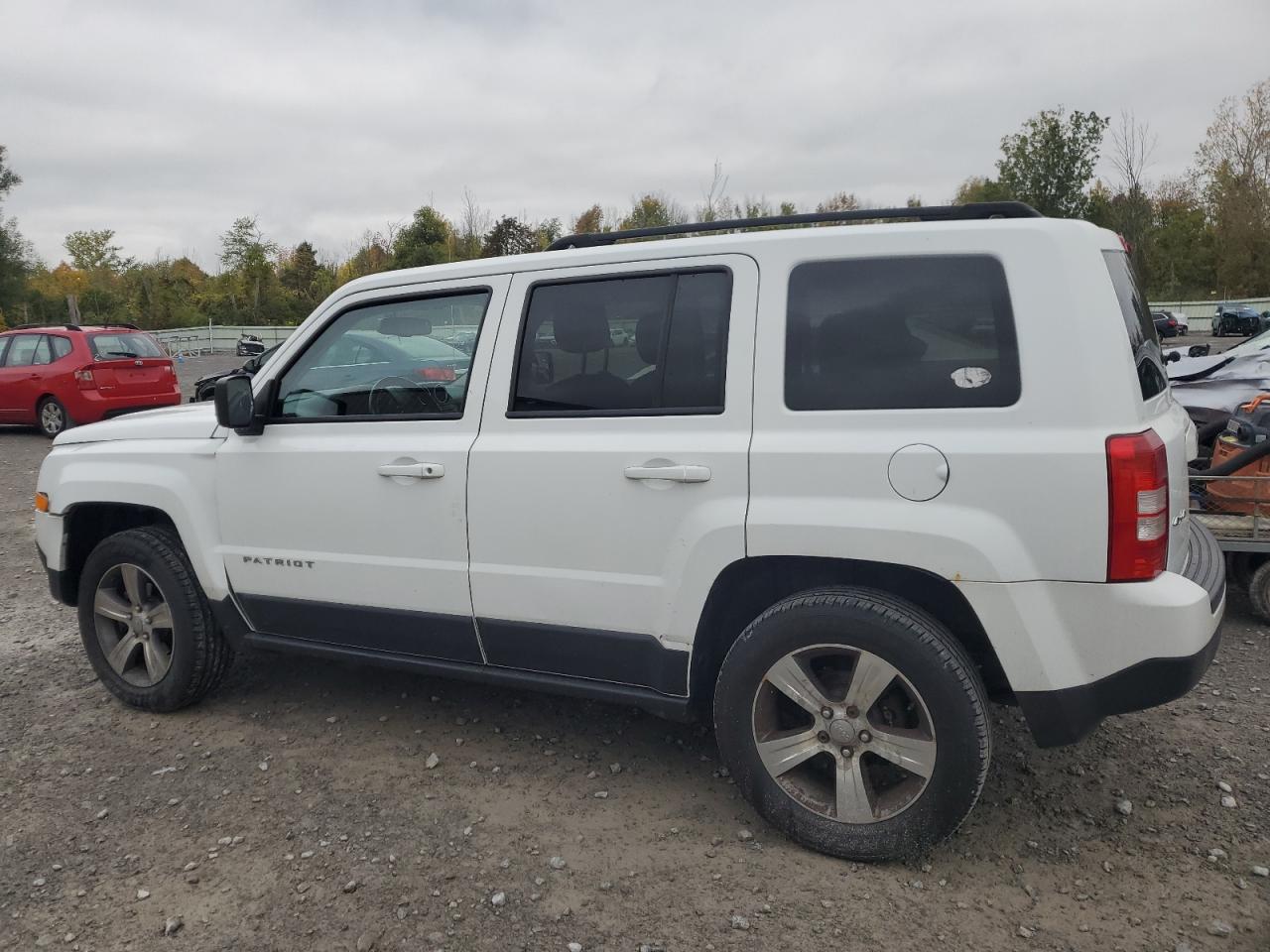 2016 Jeep Patriot Latitude - Image 2