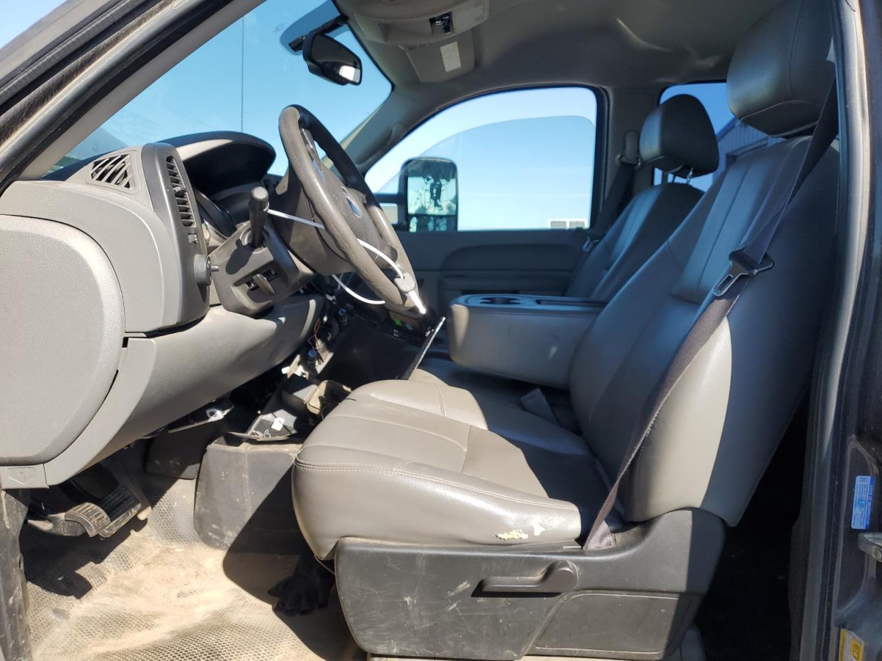 2010 GMC Sierra K2500 Heavy Duty - Image 7