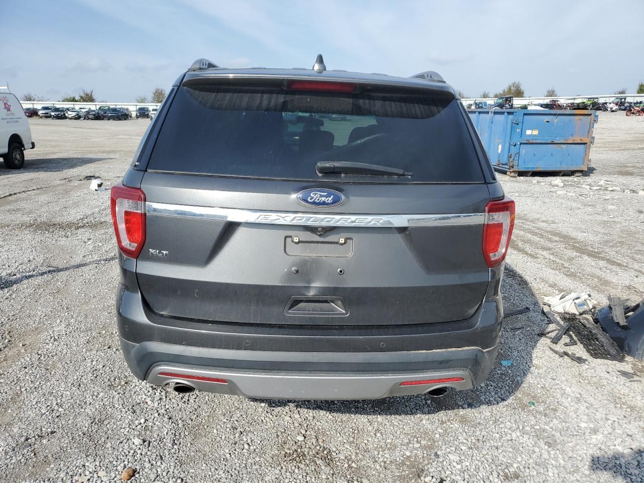 2017 Ford Explorer Xlt - Image 6