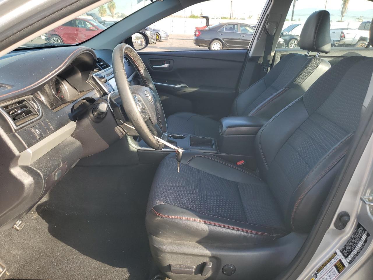 2015 Toyota Camry Le - Фото 7