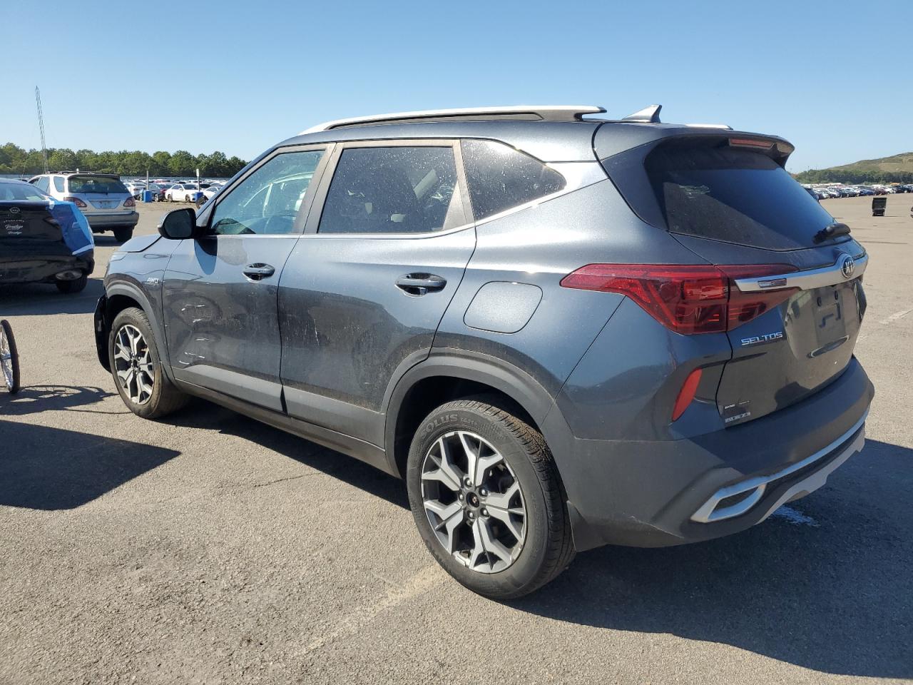 2021 Kia Seltos Ex - Image 2