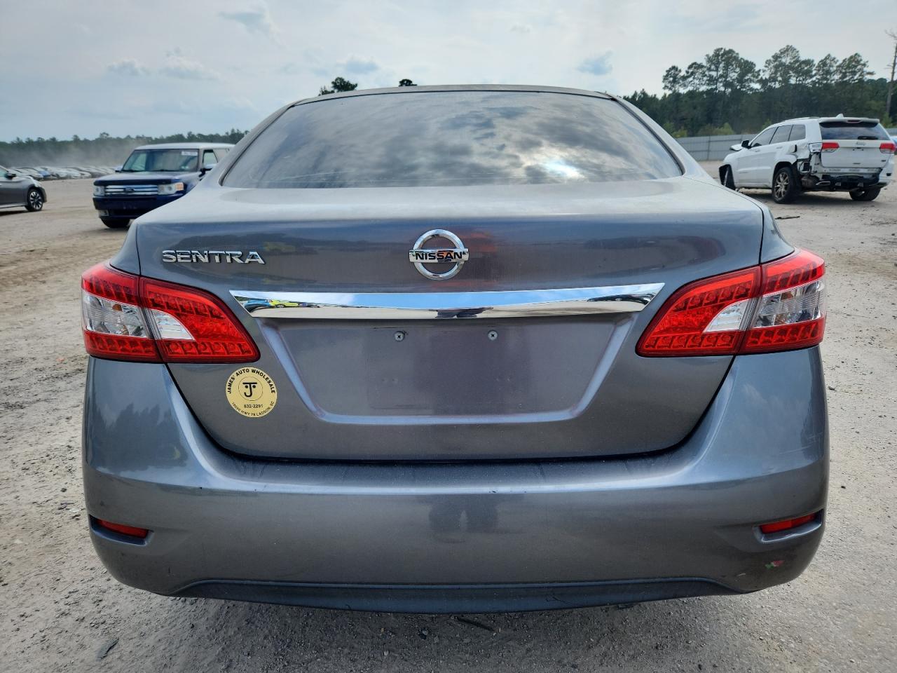 2015 Nissan Sentra S - Image 6