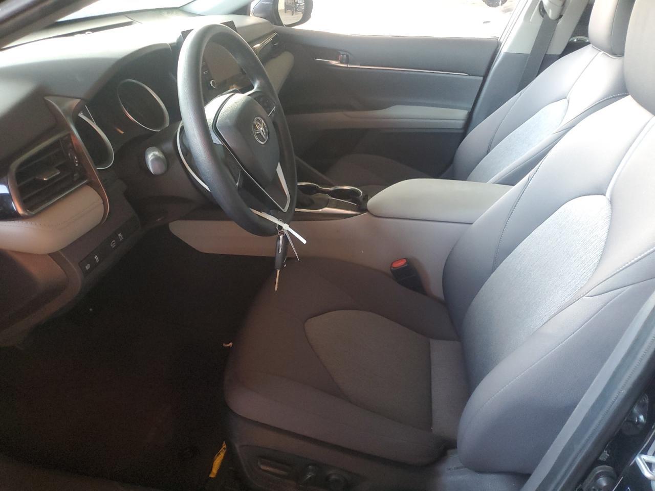 2024 Toyota Camry Le - Фото 7