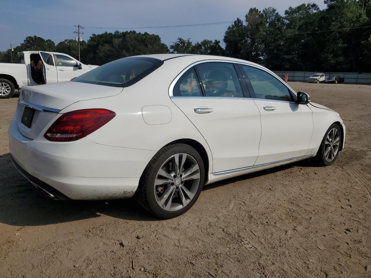 2016 Mercedes-Benz C 300 - Image 3
