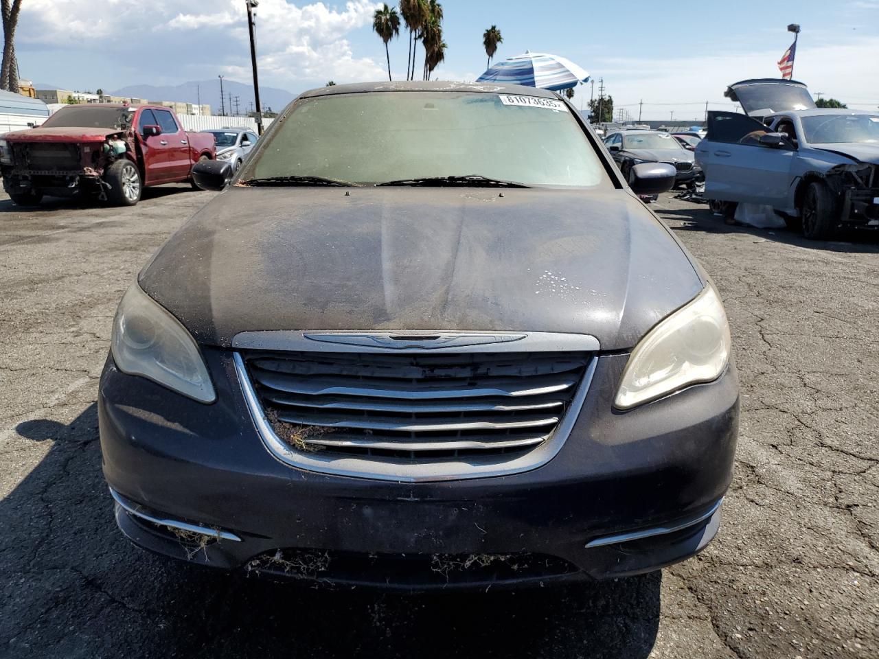 2014 Chrysler 200 Lx - Фото 5