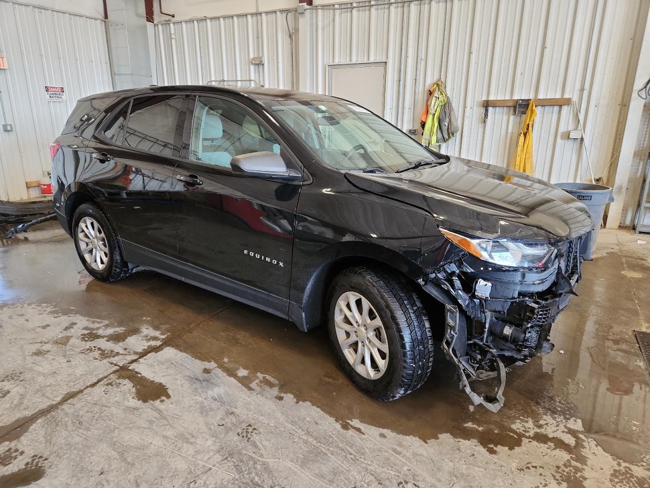 2019 Chevrolet Equinox Ls - Image 4