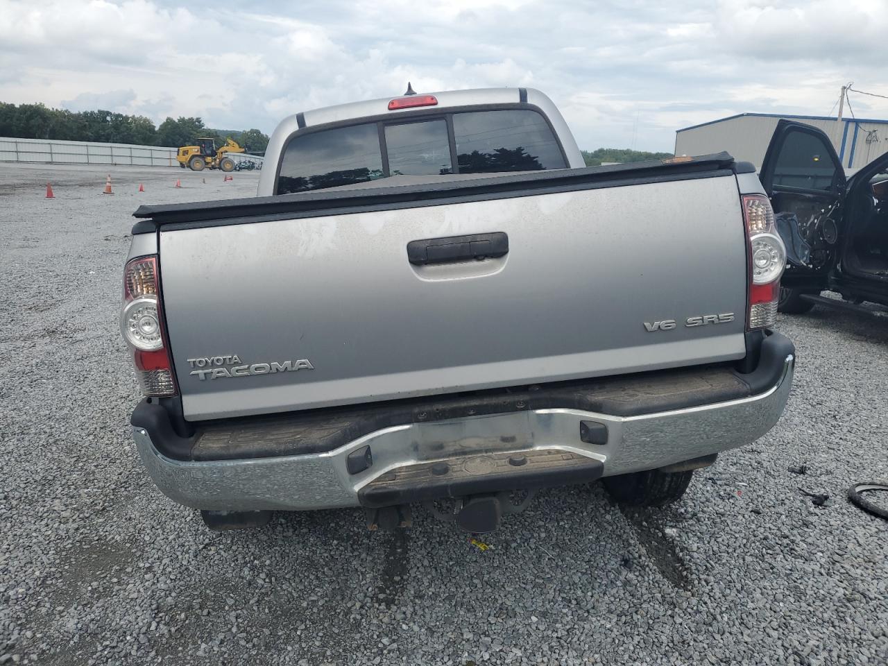 2015 Toyota Tacoma Double Cab - Image 6