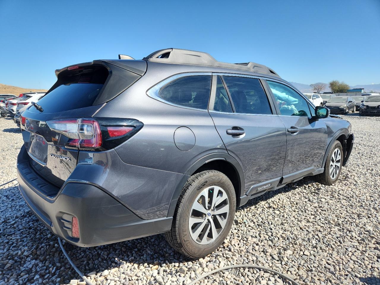 2022 Subaru Outback Premium - Image 3