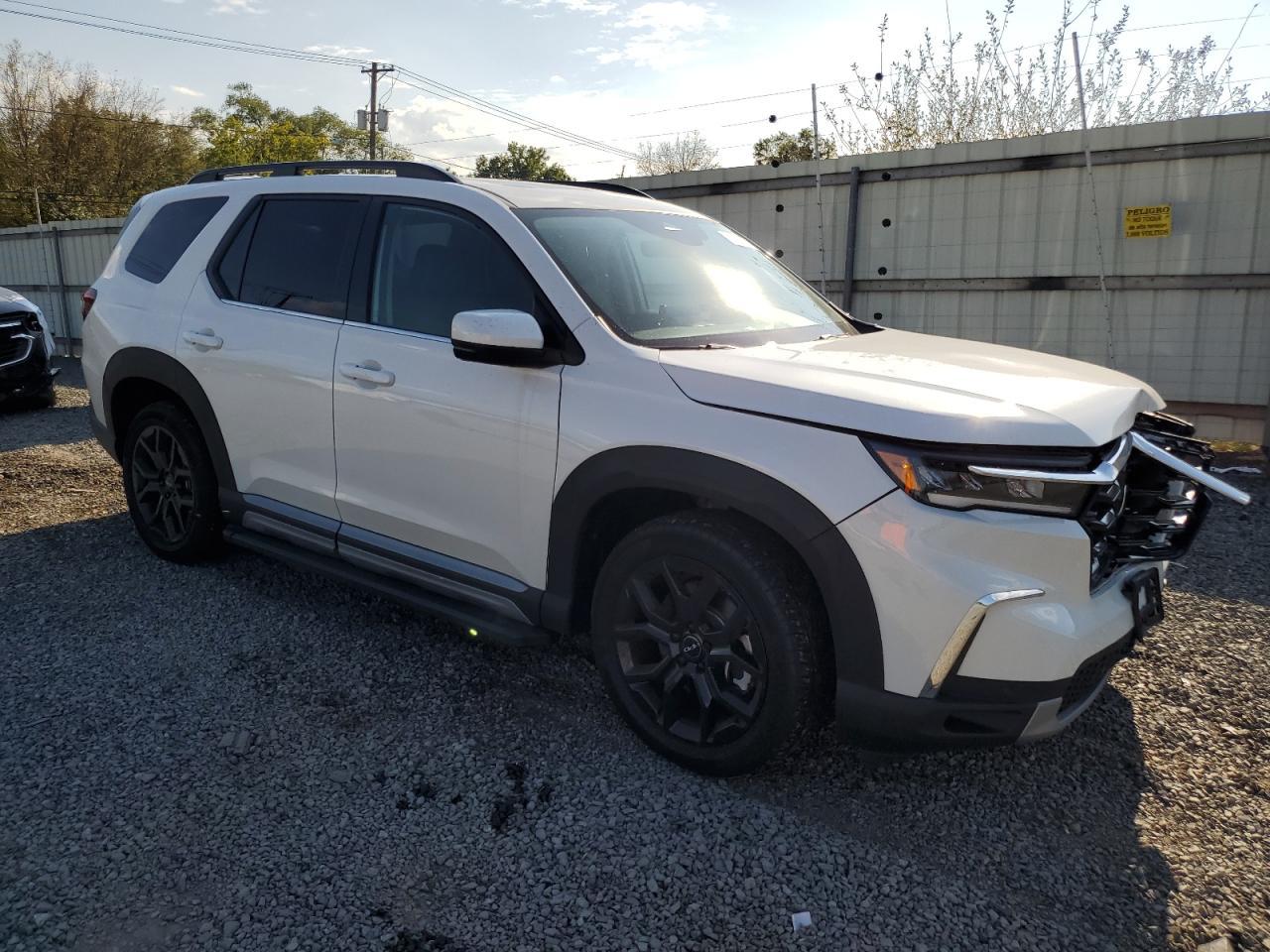 2025 Honda Pilot Touring - Фото 4