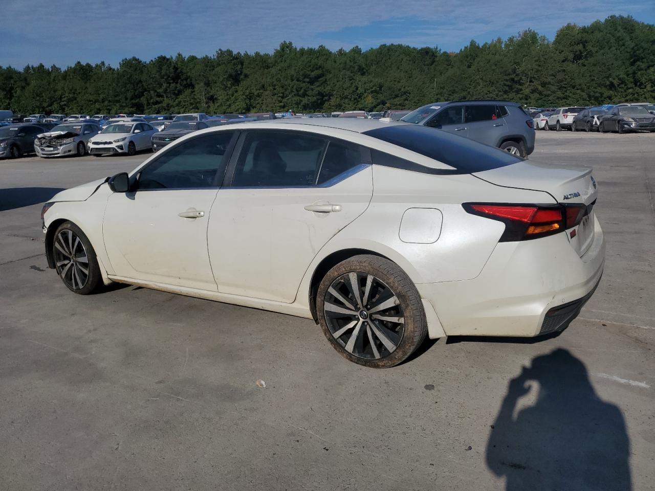 2020 Nissan Altima Sr - Фото 2